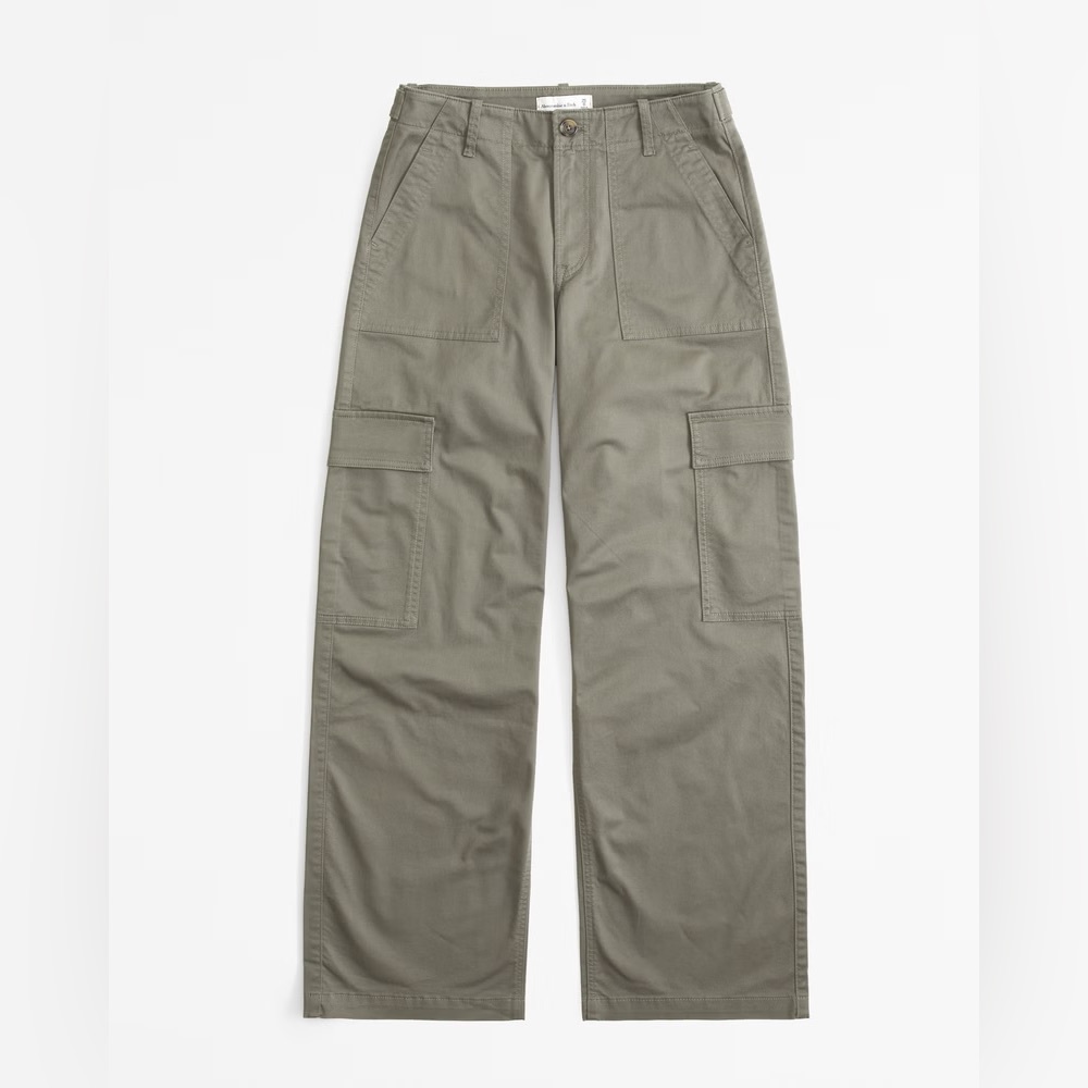 Abercrombie & Fitch Green Cargo Pants Relaxed Fit - muted Basil